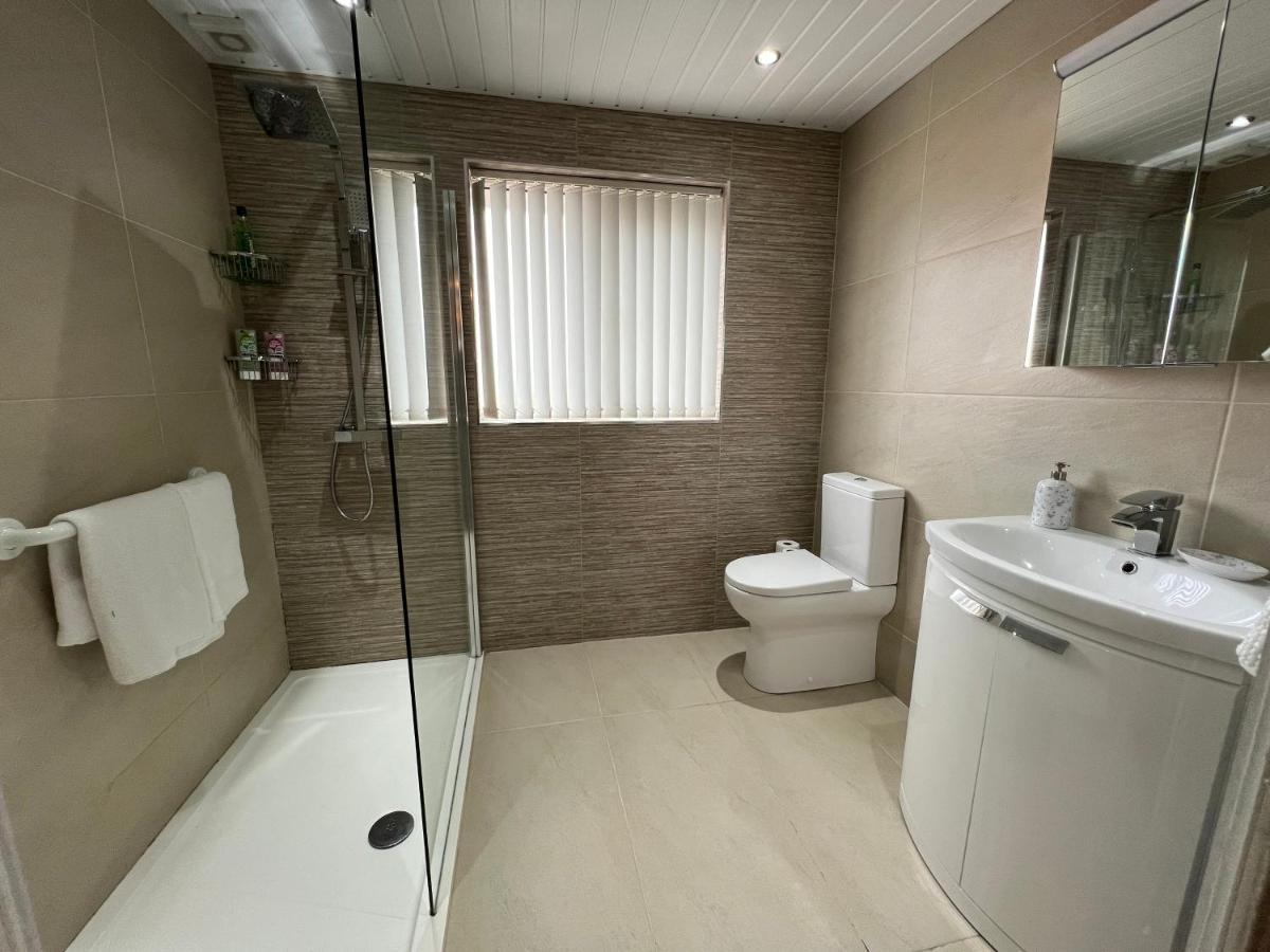 3 Bedroom House Near City Centre Белфаст Екстер'єр фото
